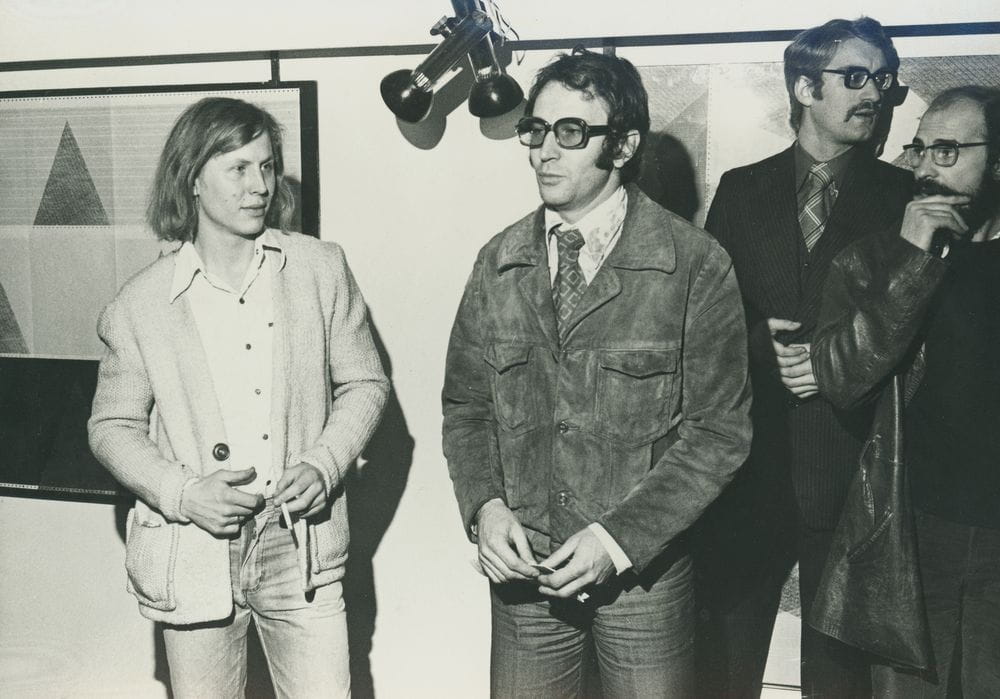 Wincenty Dunikowski-Duniko, Opening of the individual exhibition entitled Dunikowski-Duniko at the B Gallery in Krakow, 1975. In the photo from the left: Wincenty Dunikowski-Duniko, Andrzej Pollo, Maciej Gurgul and Marek Nałęcz-Nieniewski